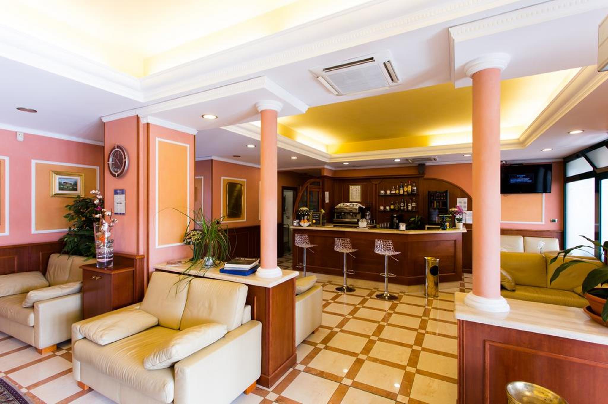 Vald Hotel Val della Torre Bagian luar foto