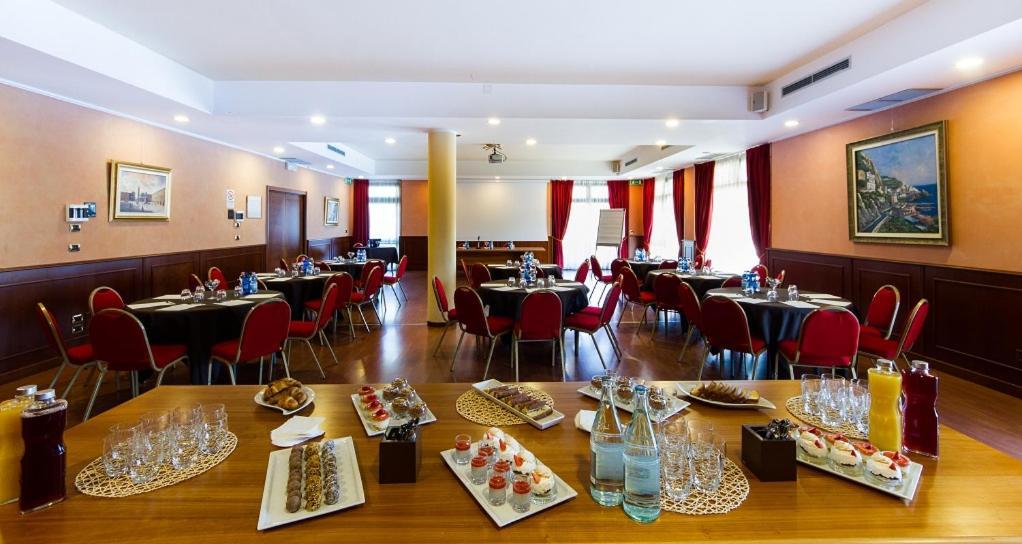Vald Hotel Val della Torre Bagian luar foto