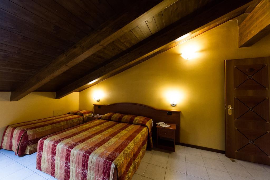 Vald Hotel Val della Torre Bagian luar foto